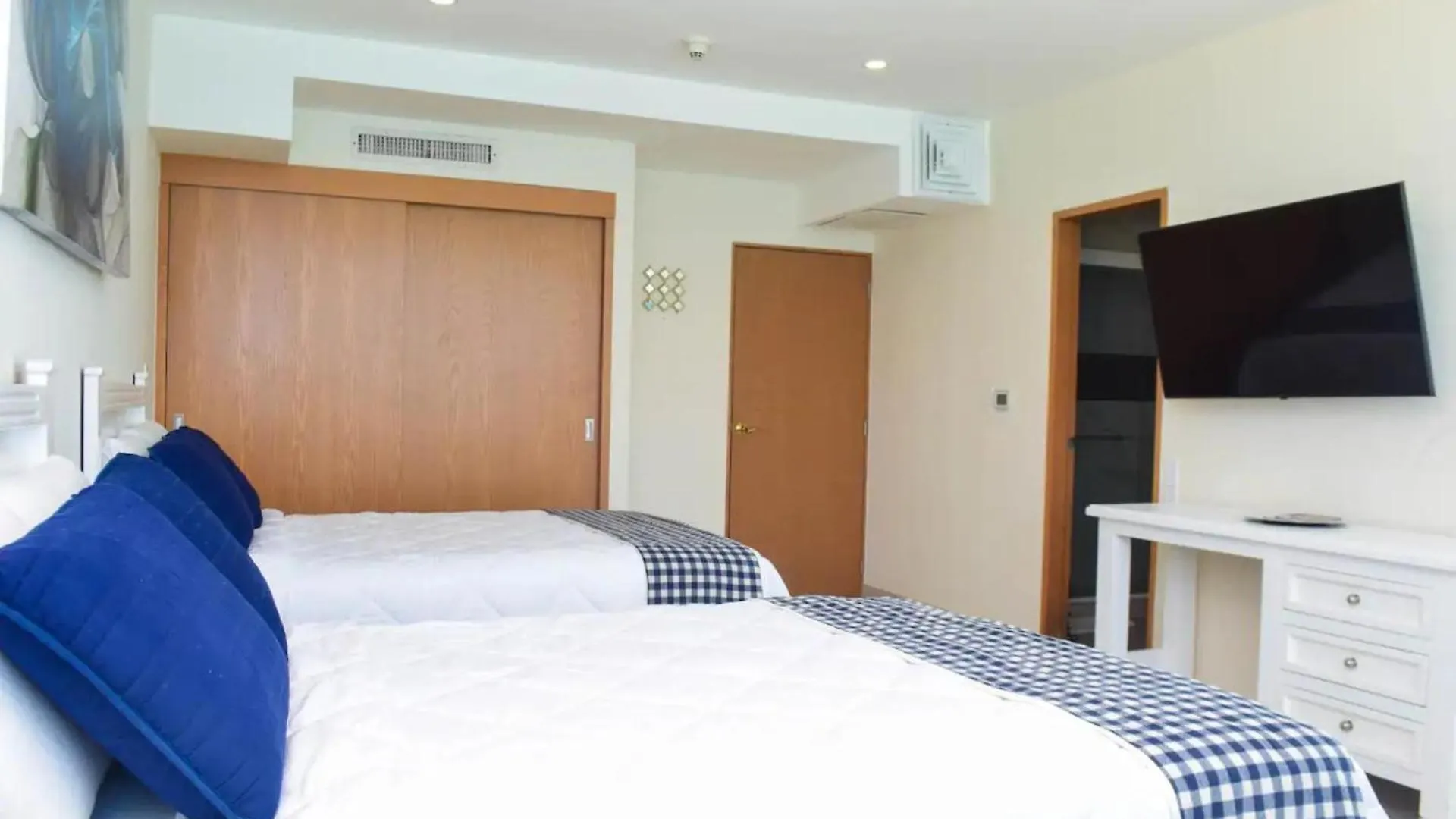 Oceanfront Studio, Magnificent Views Cancun