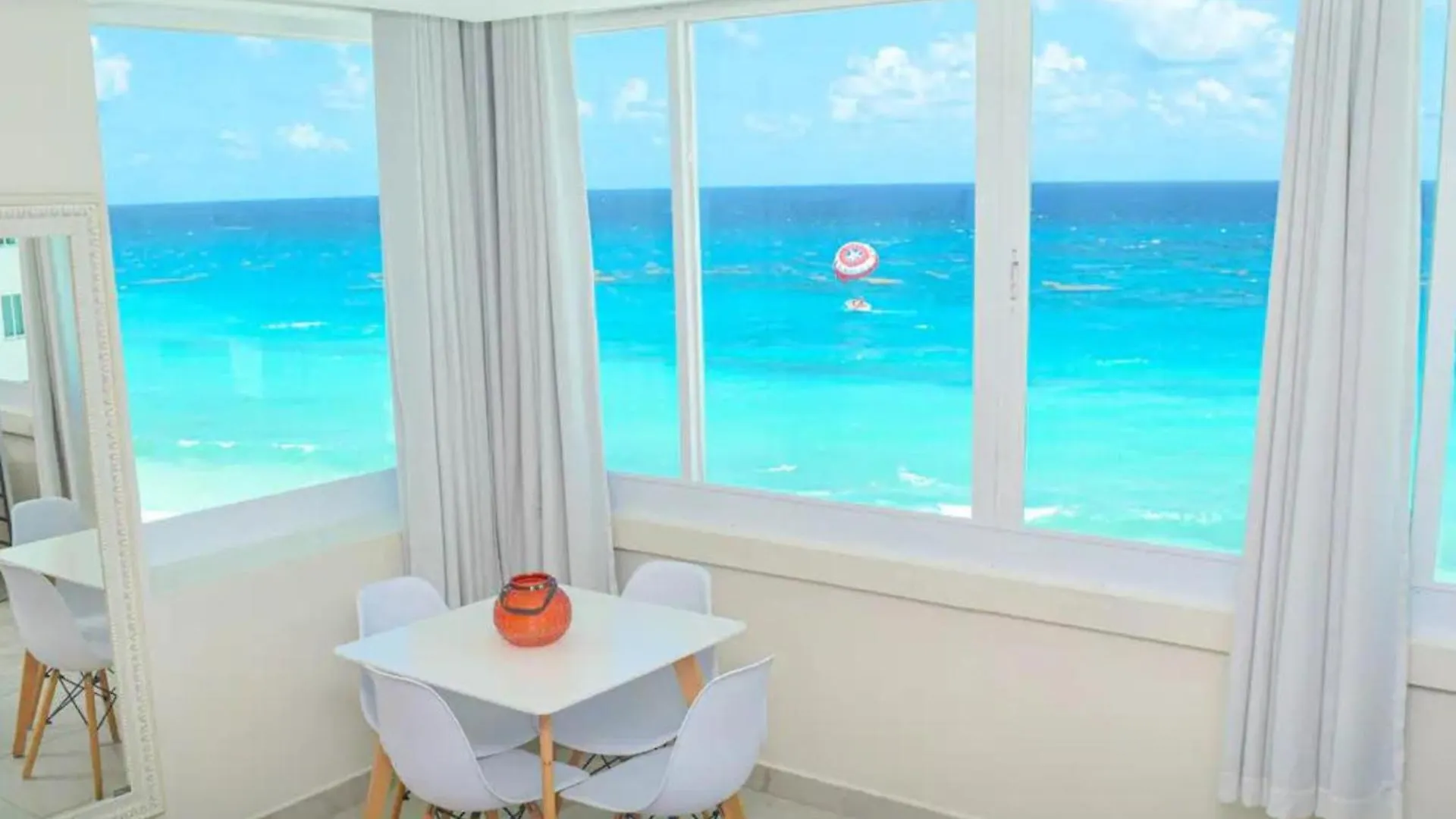 Oceanfront Studio, Magnificent Views Cancun